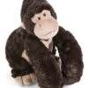 Nici 41696 Gorilla Torben Sitzend Ca 20cm Schlenker Plüsch Kuscheltier Wild Friends -Nici Store 41696 HA FR 01 1538x2048