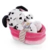 Nici 47891 Sleeping Pets Puppies Schlafender Dalmatiner Welpe Im Körbchen 12cm -Nici Store 47891 01 HA Frei vorl 2048x1820