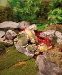 Nici 48814 Dinosaurier Fossily 35cm Liegend Plüsch Kuscheltier Dino GREEN -Nici Store 48811 12 48814 Milieu 1697x2048 1